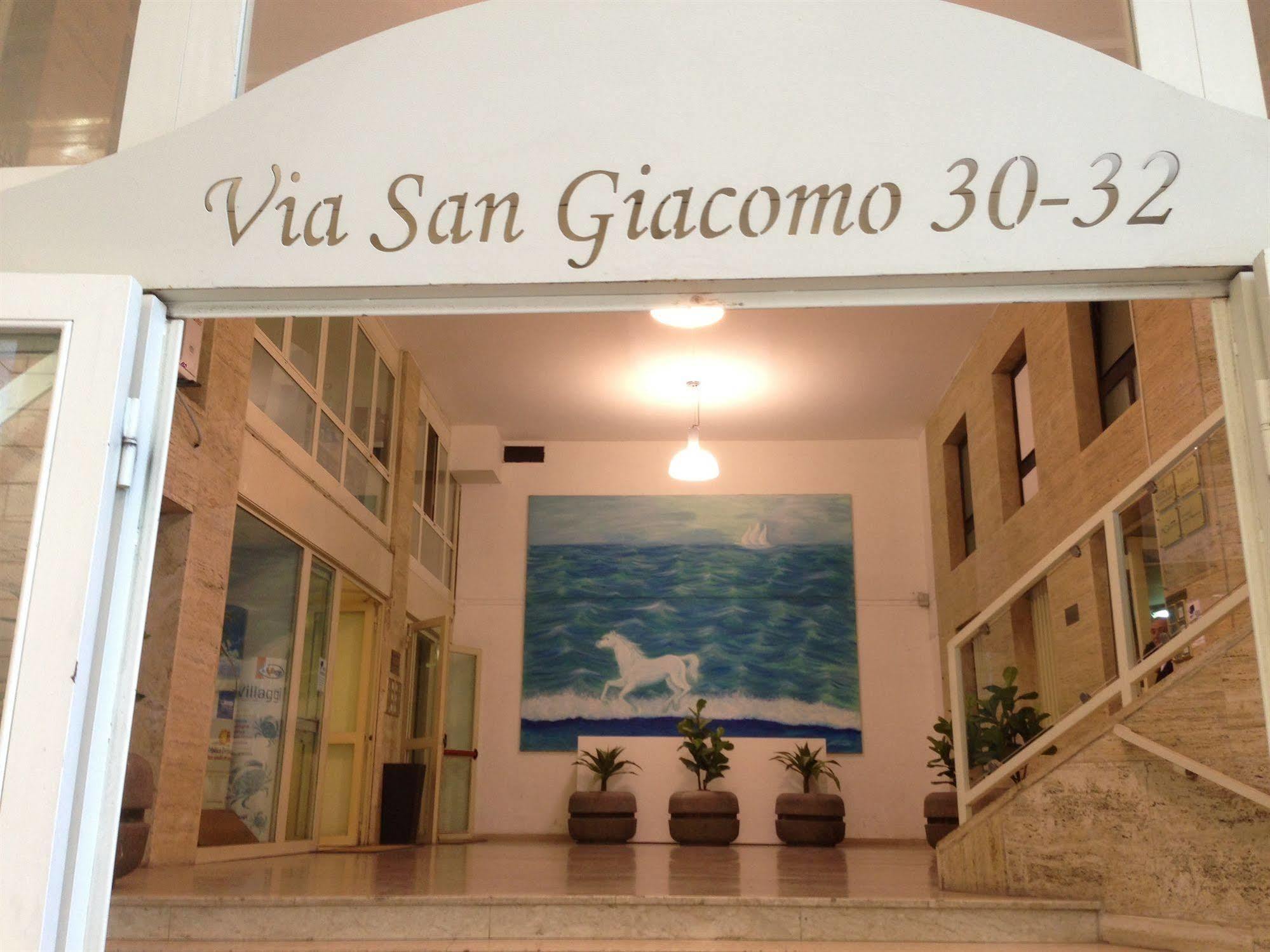 Affittacamere Domus Municipio Napoli